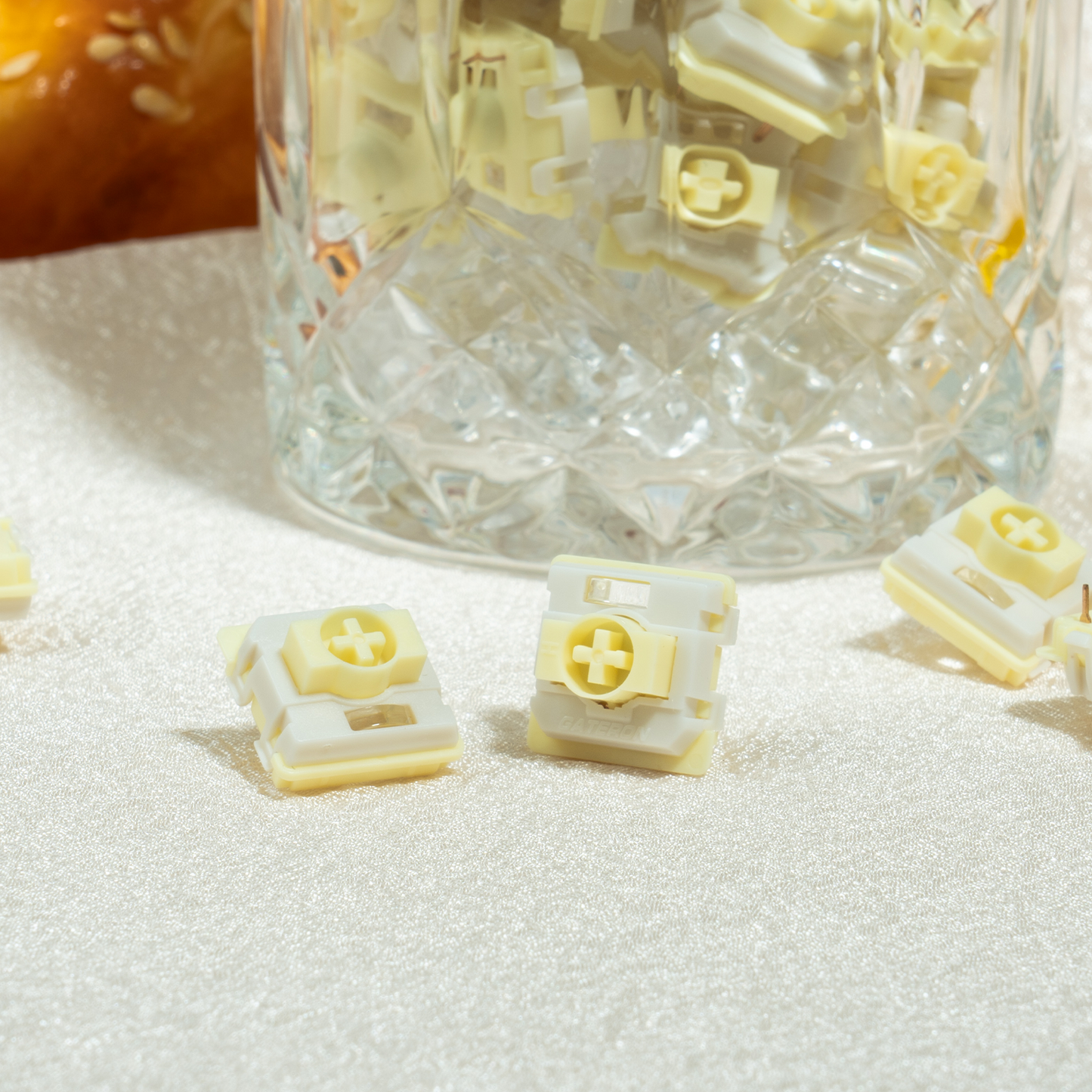 GATERON KS-33 Low Profile Banana Chocolate Heavy Tactile Switch Set